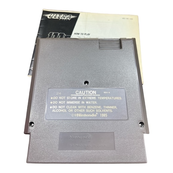 Vintage 1985 Metal Gear Nintendo Game with Booklet and Sleeve - Picture 2 of 3